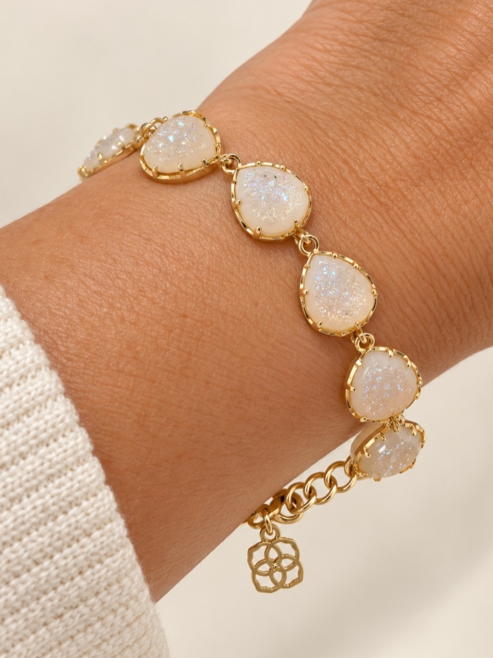 ✨ Kendra Scott White Iridescent Drusy Gold-Tone Bracelet ✨